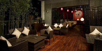 Hotel Lounge