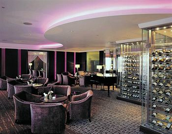 Hotel Lounge