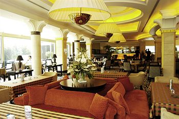 Hotel Lounge
