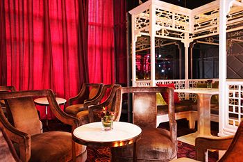 Hotel Lounge