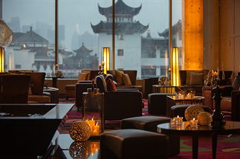 Hotel Lounge