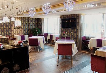 Hotel Lounge