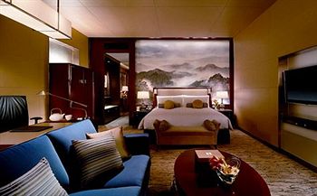Premier room