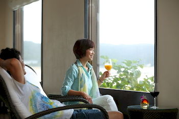 Hotel Lounge