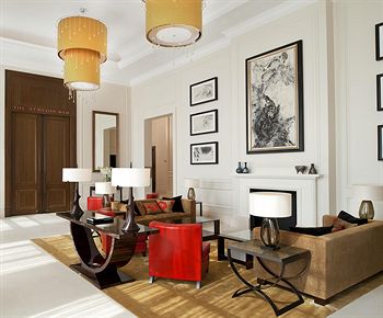 Hotel Lounge