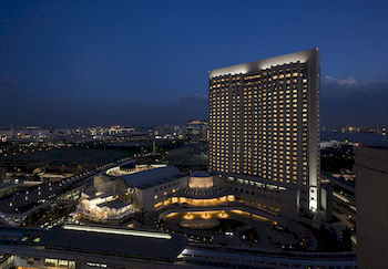 Hotel Front - Evening/Night