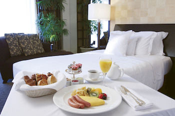 Room Service - Dining