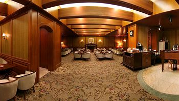 Hotel Bar