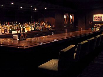 Hotel Bar