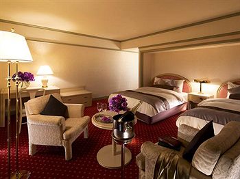 Room Service - Dining