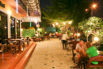 Hotel Bar