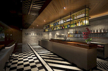 Hotel Bar