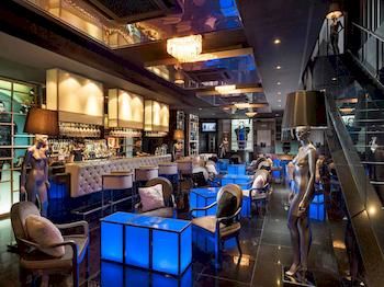 Hotel Bar