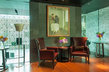 Hotel Bar