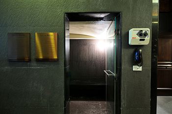 Steam Room