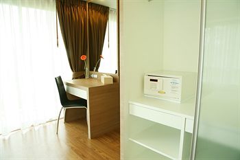 In-Room Business Center
