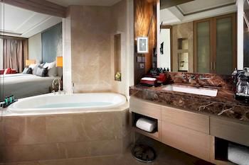 Jetted Tub