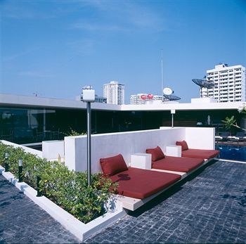 Sundeck