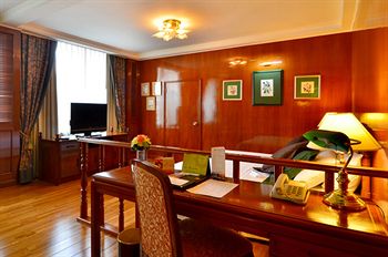 In-Room Business Center