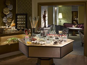 Executive Lounge