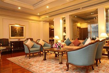 Hotel Lounge