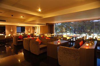Hotel Lounge