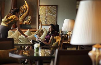 Executive Lounge