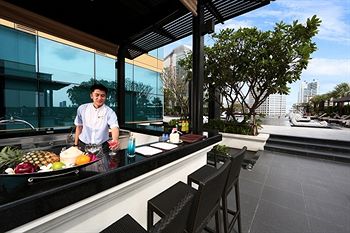 Hotel Bar