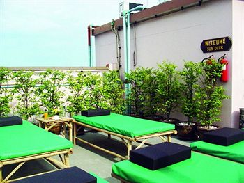 Sundeck