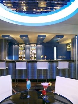 Hotel Lounge