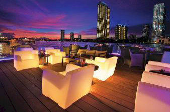 Hotel Lounge