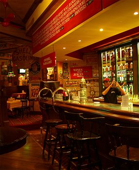 Hotel Bar