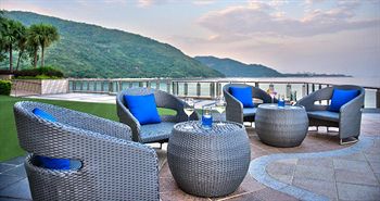 Hotel Lounge