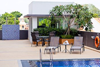 Sundeck