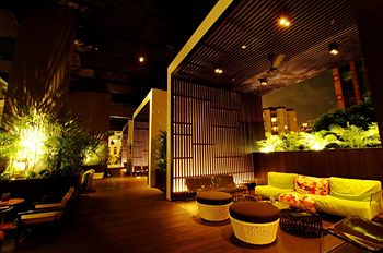 Hotel Lounge