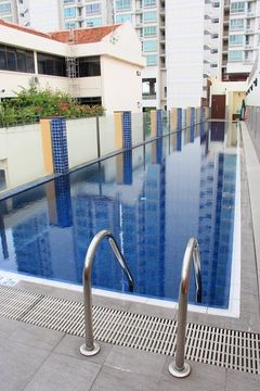 游泳池