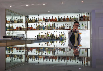 Hotel Lounge