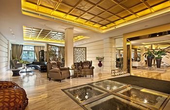 Hotel Lounge