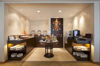 Executive Lounge