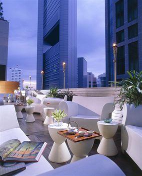 Hotel Bar