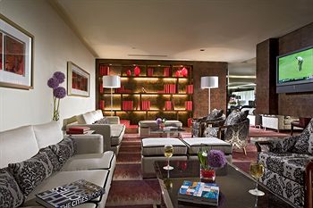 Hotel Lounge