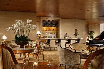 Hotel Lounge