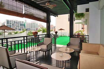 Hotel Lounge