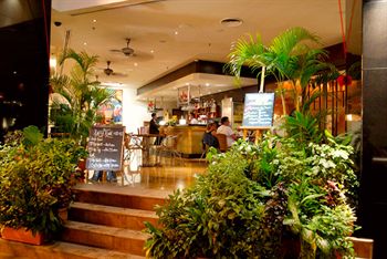 Hotel Bar