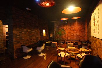 Hotel Lounge