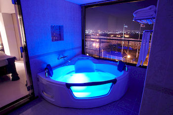 Jetted Tub