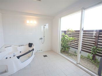 Jetted Tub