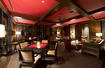 Hotel Bar
