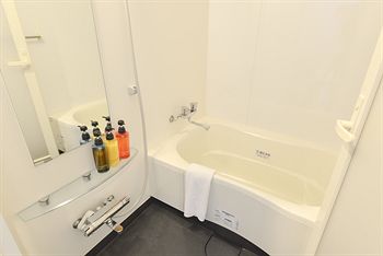 Deep Soaking Bathtub