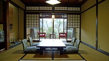 京都基歐贊納貴賓飯店 Gyozanen
